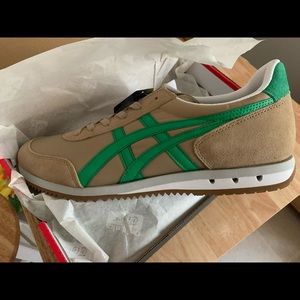 Onisaka tigers size 12